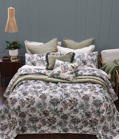 Cordelia Bedspread Set