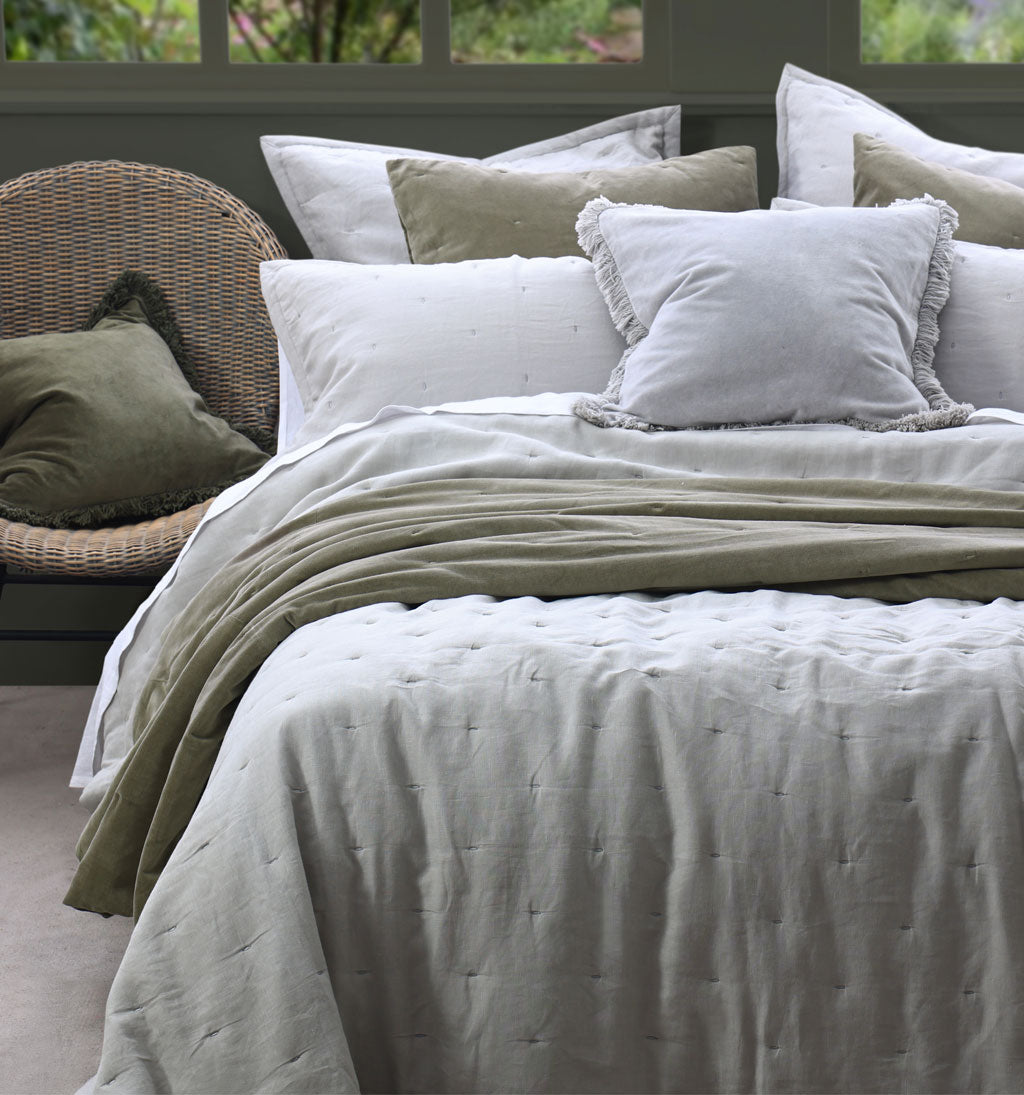 Laundered Linen Bedspread Set Pewter