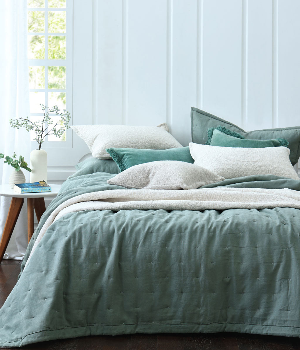 Laundered Linen Bedspread Set Seagrass