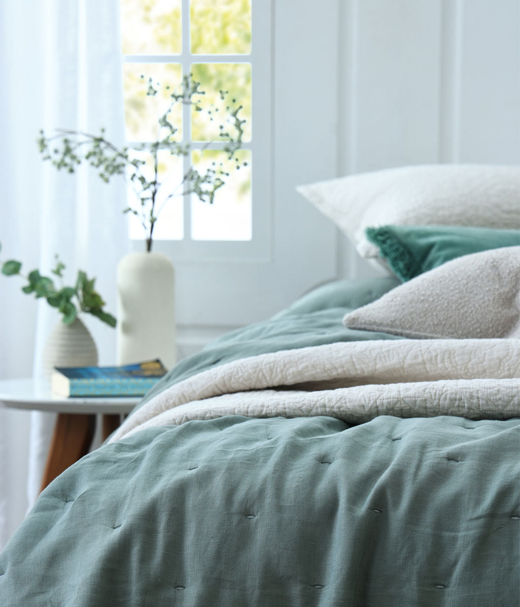 Laundered Linen Bedspread Set Seagrass