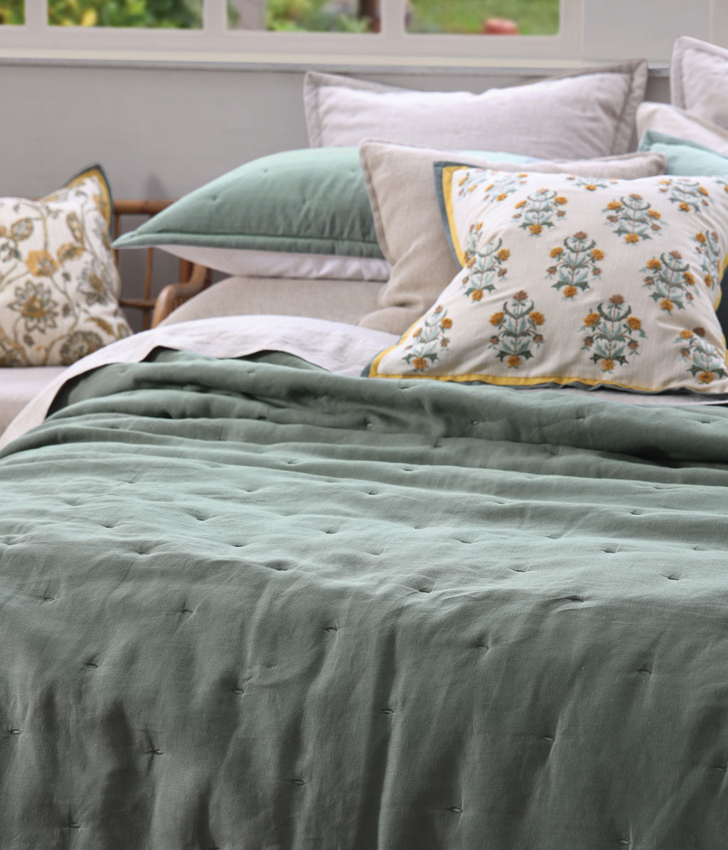 Laundered Linen Bedspread Set Seagrass