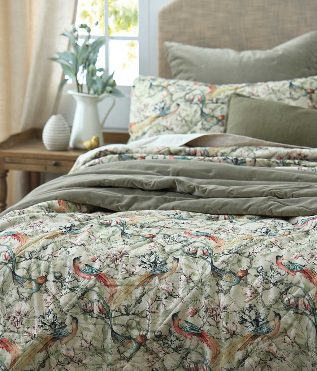 Aravelli Bedspread Set