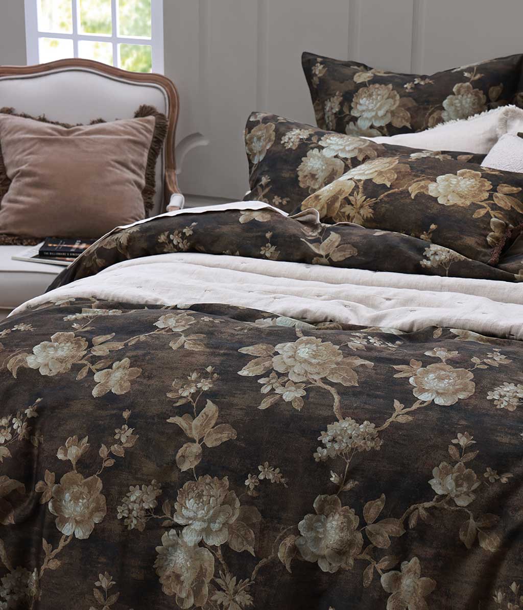 Desdemona Duvet Set